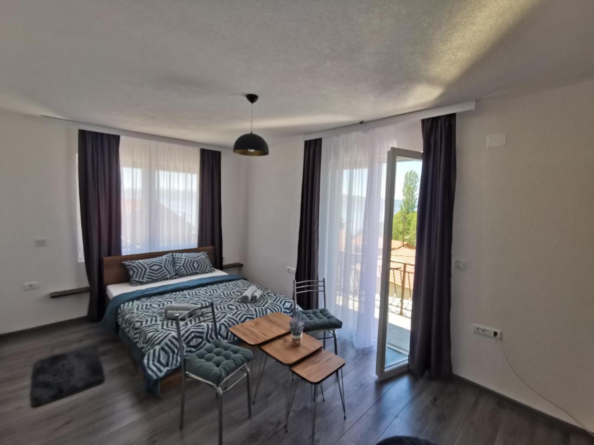 Gopo Guesthouse Elshani المظهر الخارجي الصورة