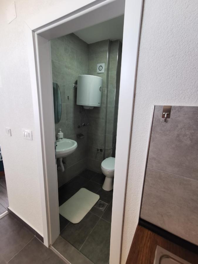Gopo Guesthouse Elshani المظهر الخارجي الصورة